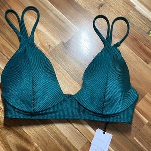SHADE  & SHORE bikini top. Size 34C. Lightly lined/ evergreen.
